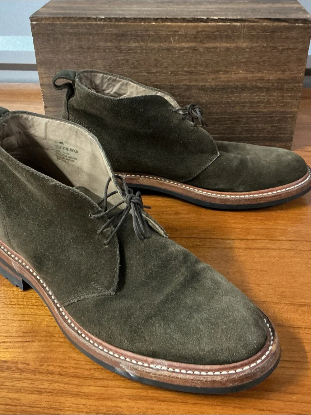 Taylor Stitch Men The Chukka Forest Green Brown Suede Chukka Boot Size 10